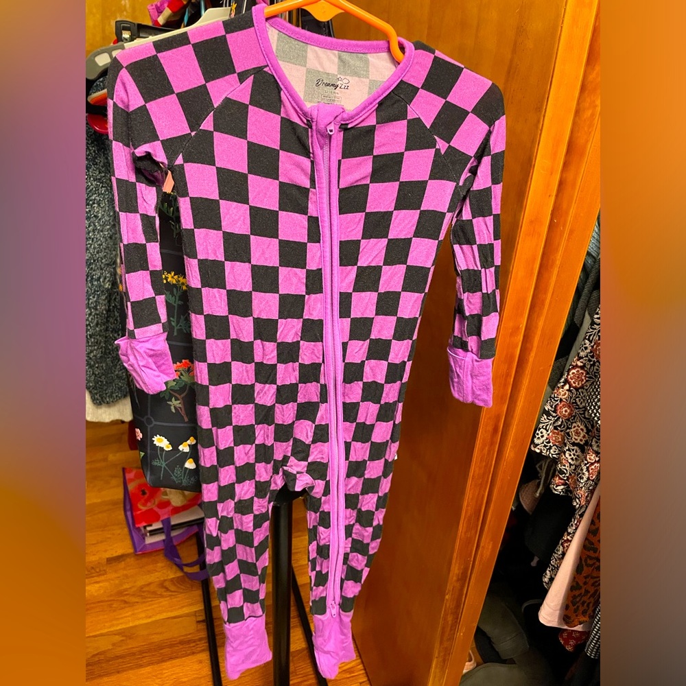 Dreamy Zzz Black and Purple Checkered Bamboo Pajamas